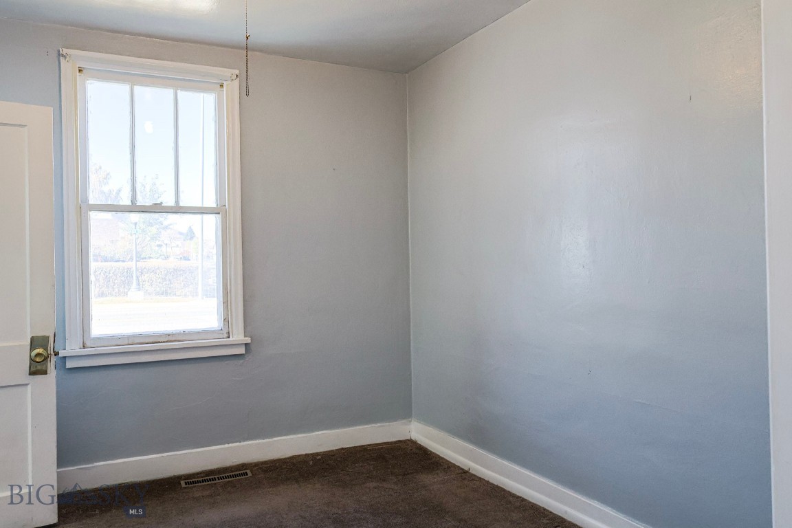 Anaconda, Montana 59711, United States, 2 Bedrooms Bedrooms, ,1 BathroomBathrooms,Residential,Pending,37616