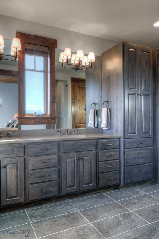 Cascade Ridge Condos - Residential