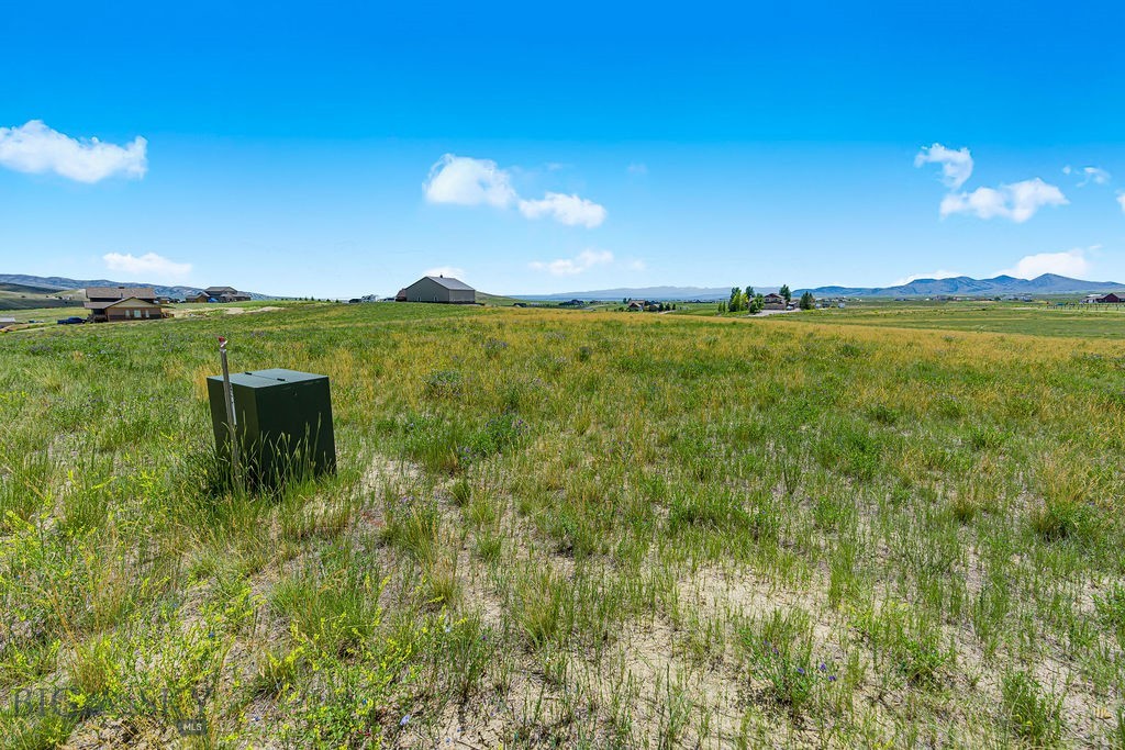 Lot 101 Foxglove Loop