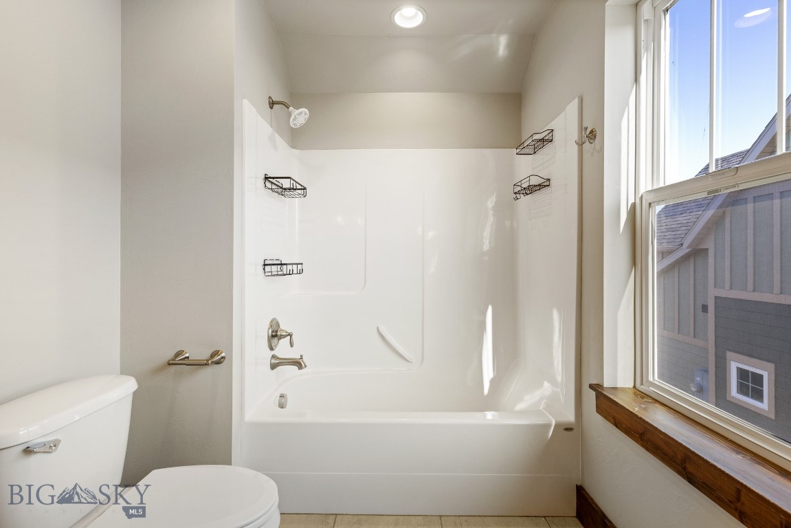 Cottage Park Lane Condos - Residential