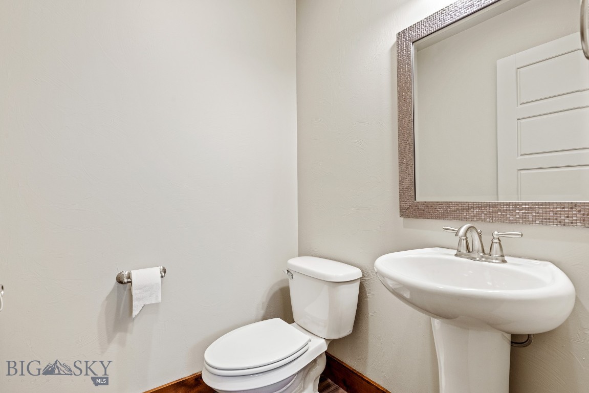 Cottage Park Lane Condos - Residential