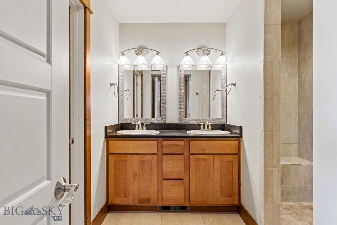 Cottage Park Lane Condos - Residential