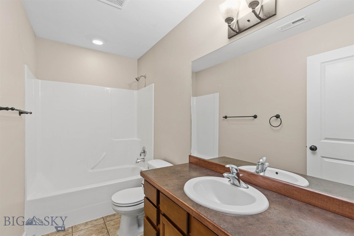 Bozeman, Montana 59718, United States, 2 Bedrooms Bedrooms, ,3 BathroomsBathrooms,Residential,Contingent,46425