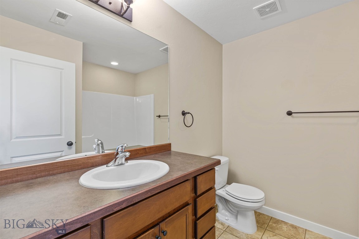 Bozeman, Montana 59718, United States, 2 Bedrooms Bedrooms, ,3 BathroomsBathrooms,Residential,Contingent,46425