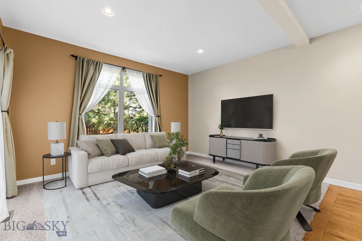 Bozeman, Montana 59718, United States, 2 Bedrooms Bedrooms, ,3 BathroomsBathrooms,Residential,Contingent,46425