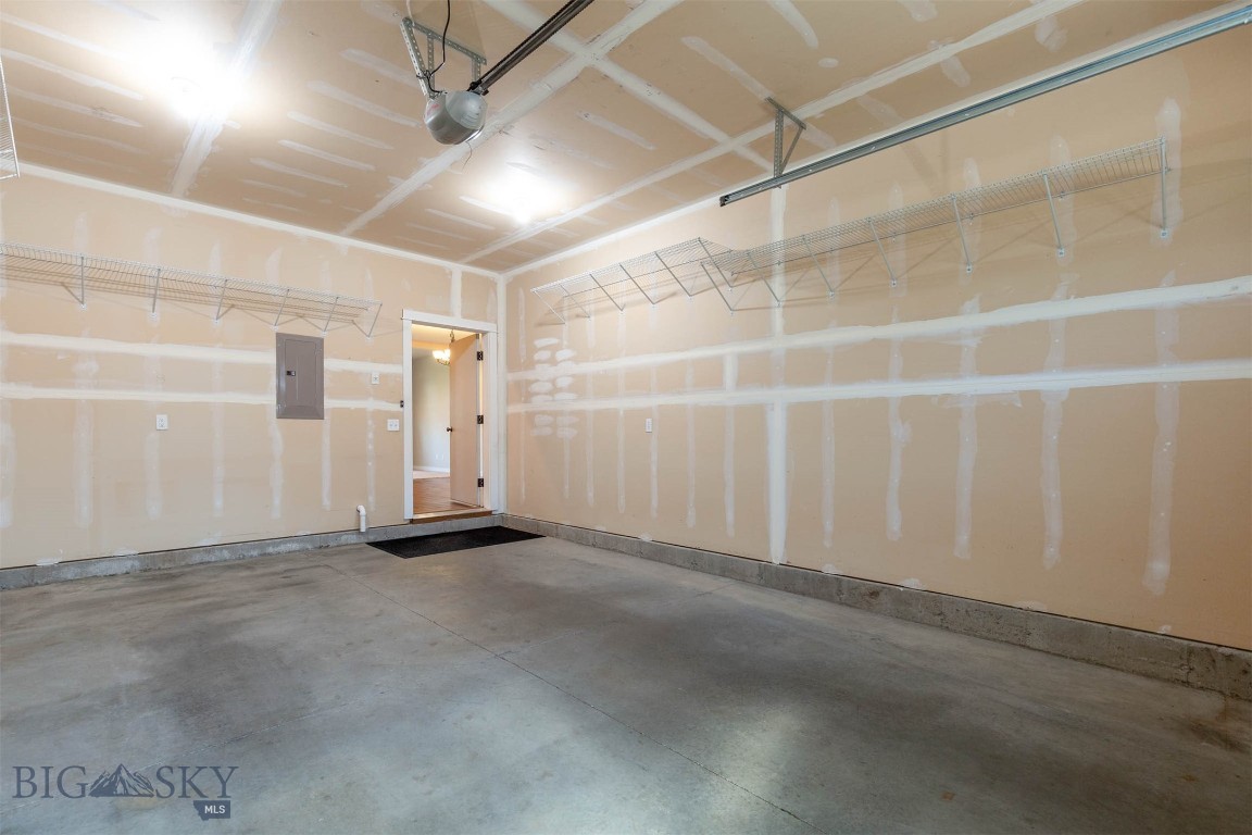 Bozeman, Montana 59718, United States, 2 Bedrooms Bedrooms, ,3 BathroomsBathrooms,Residential,Contingent,46425