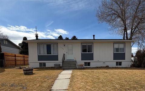Photo of 1206 E Glendale Street St, Dillon, MT 29725 (MLS # 408702)