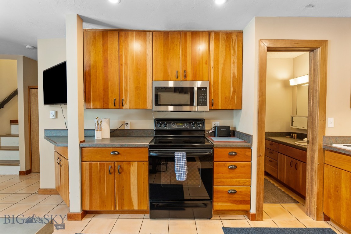 Hill Condos - Residential