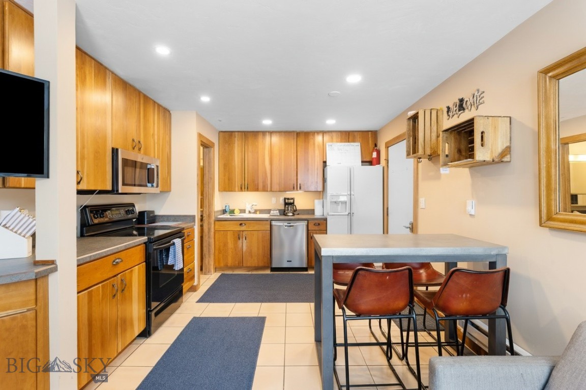 Hill Condos - Residential