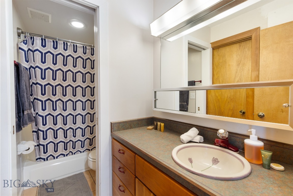 Hill Condos - Residential