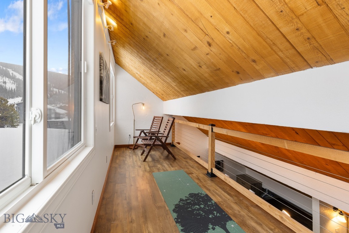 Hill Condos - Residential