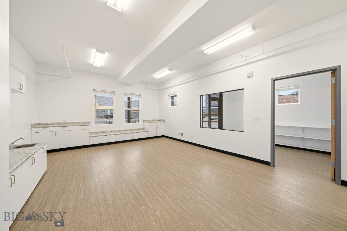 Woodland Park - Commercial Lease