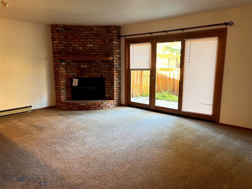 Cedarwinds Condo - Residential