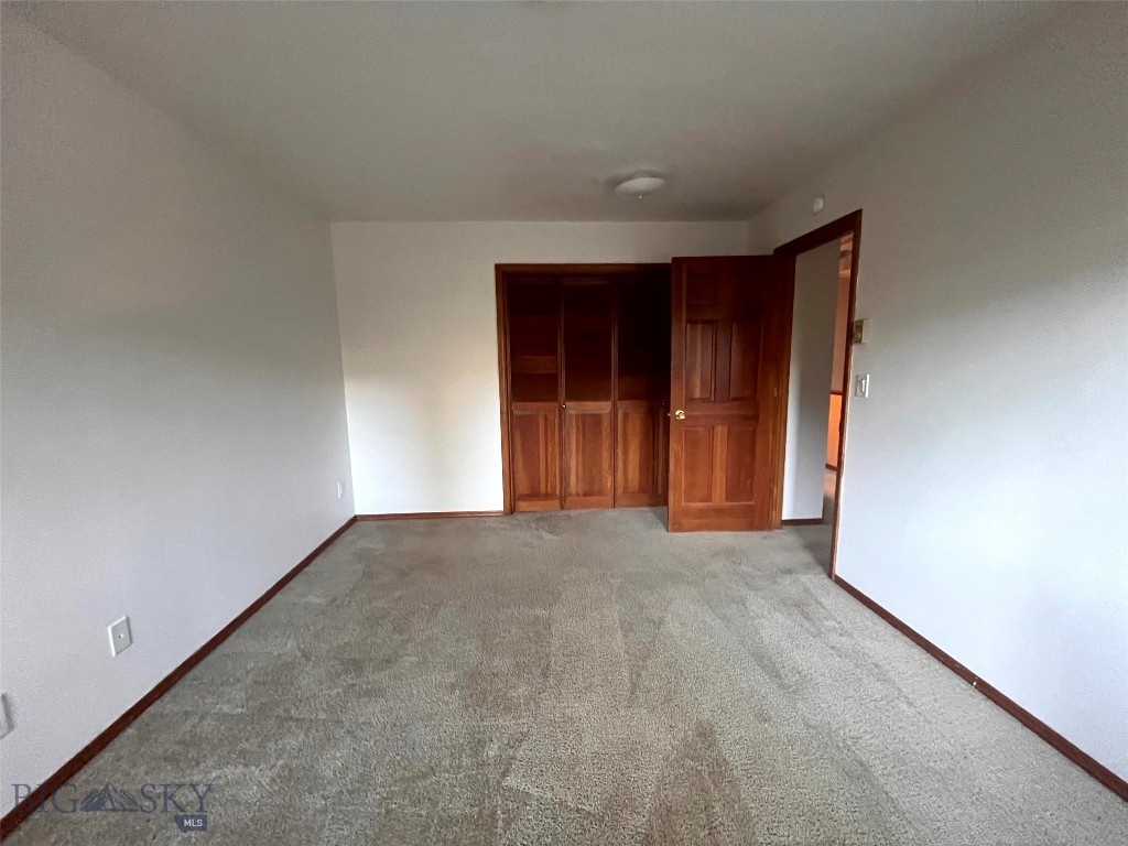 Cedarwinds Condo - Residential