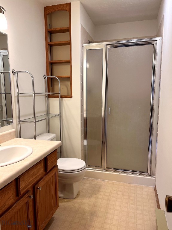 Cedarwinds Condo - Residential