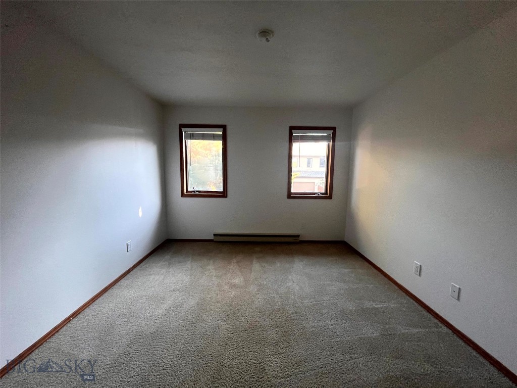 Cedarwinds Condo - Residential