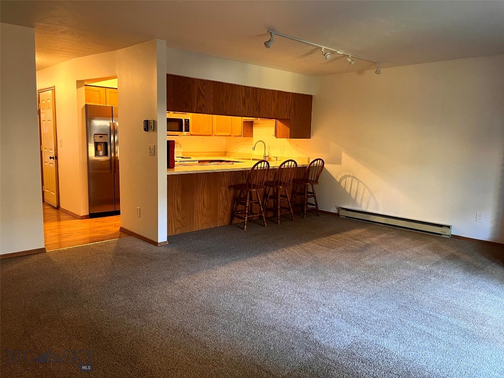 Cedarwinds Condo - Residential