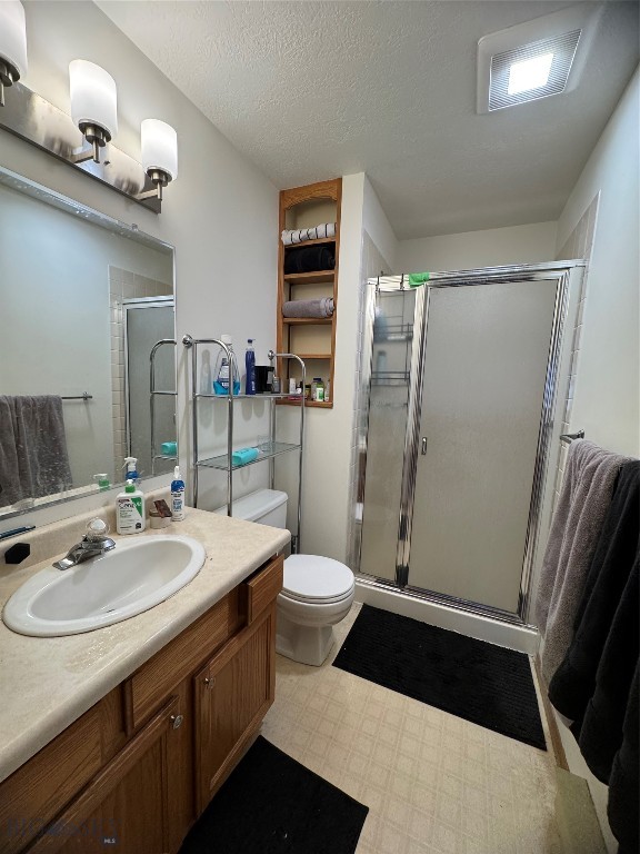 Cedarwinds Condo - Residential