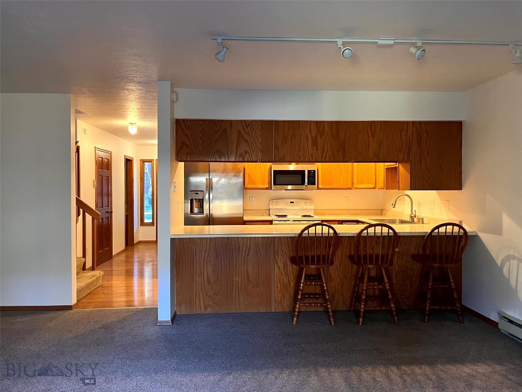 Cedarwinds Condo - Residential