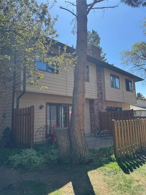 Cedarwinds Condo - Residential