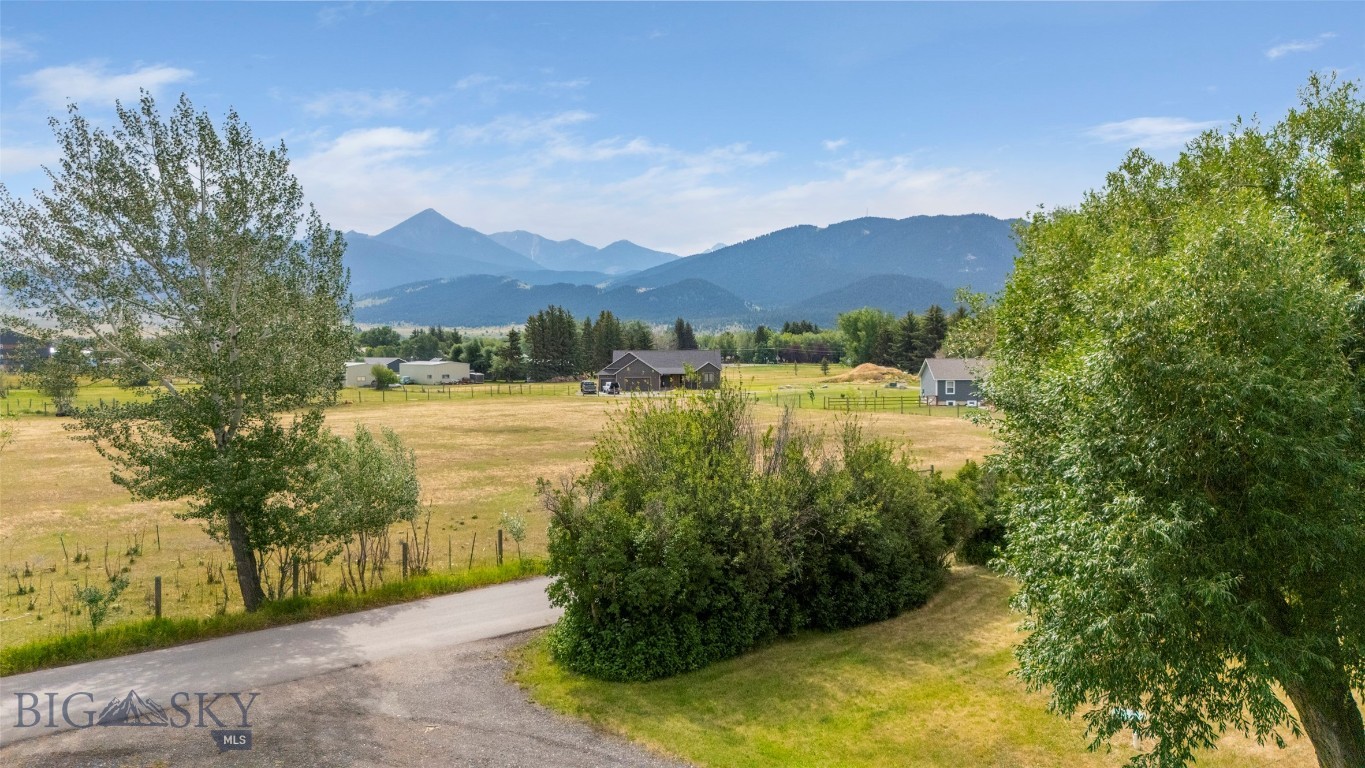 84 Canyon View Drive