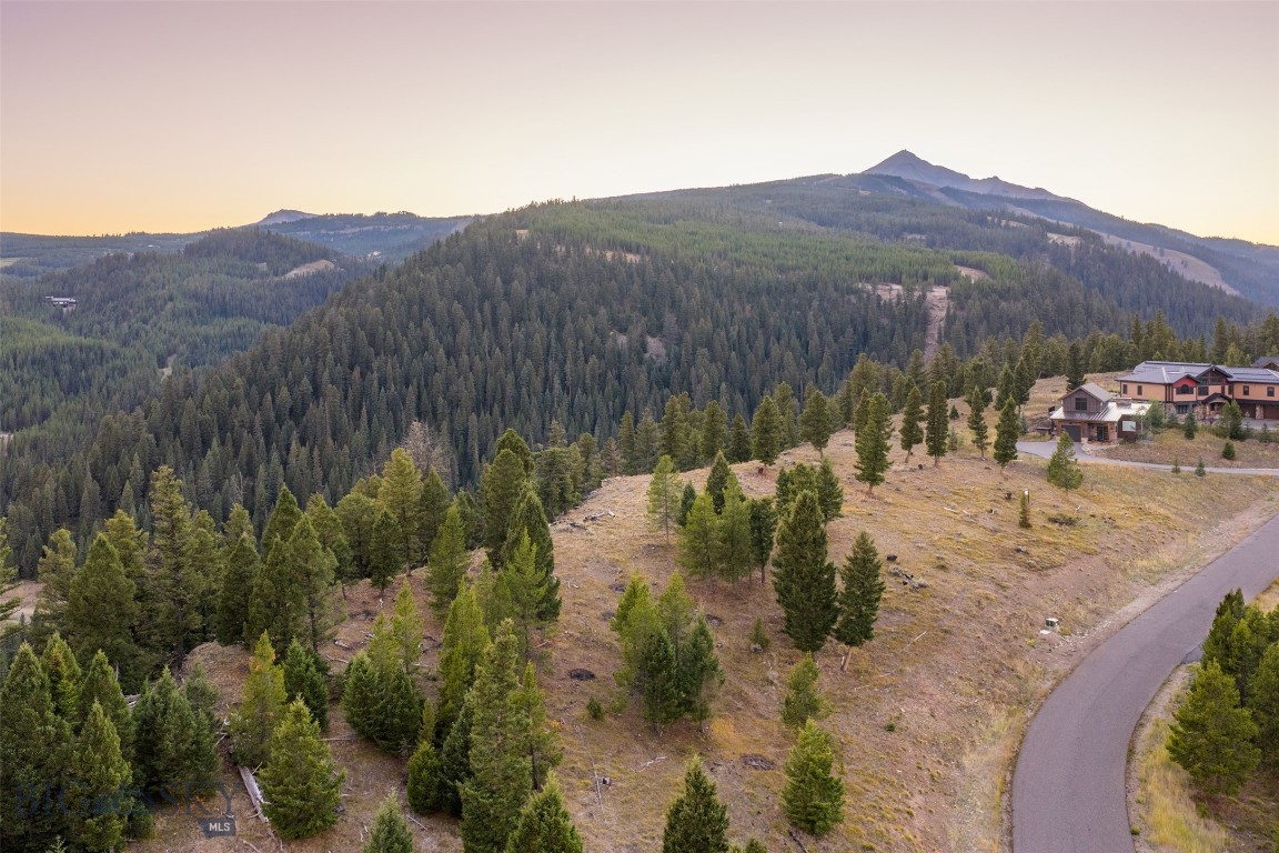 Antler Ridge - Land