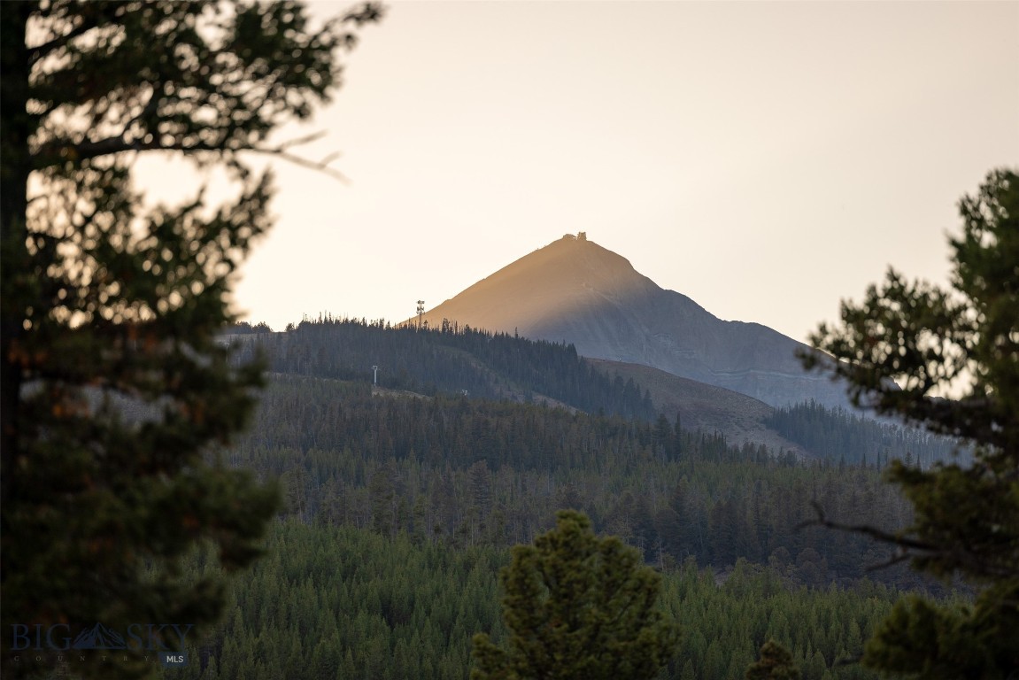 Antler Ridge - Land