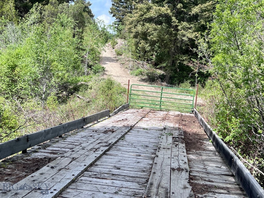 NHN Lost Creek Rd