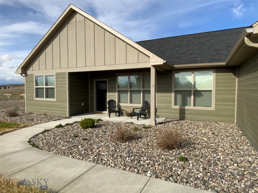 30 Blue Stem Way