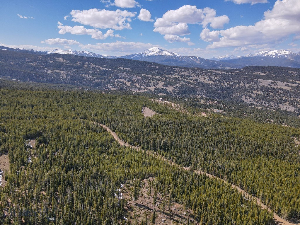 Beaver Creek West - Land