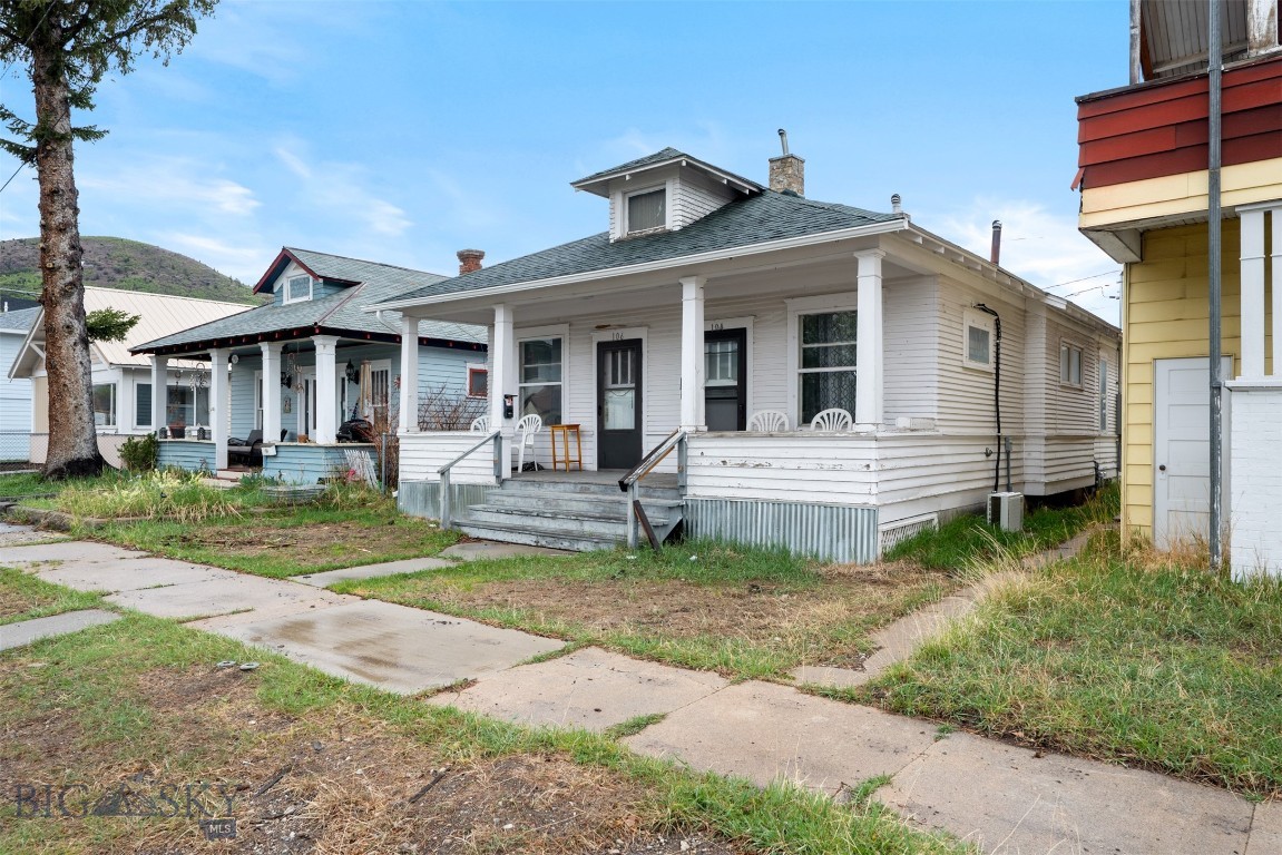 104 & 1106 Elm Street