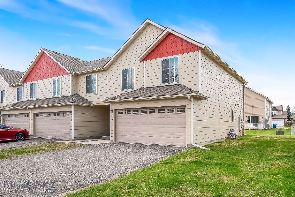 River Rock and Royal Village - Residential