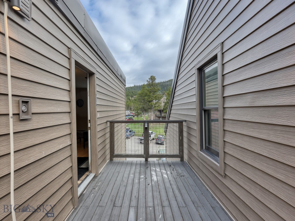 Hill Condos - Residential