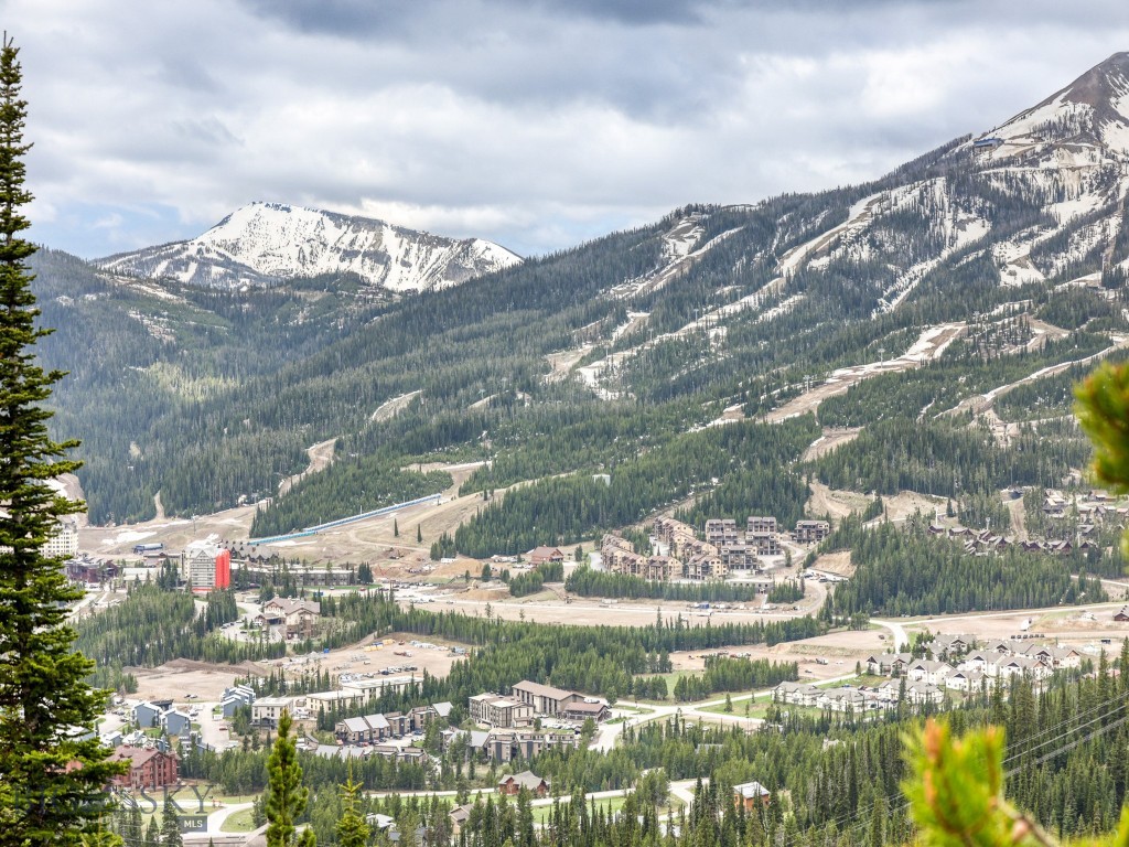 Hill Condos - Residential