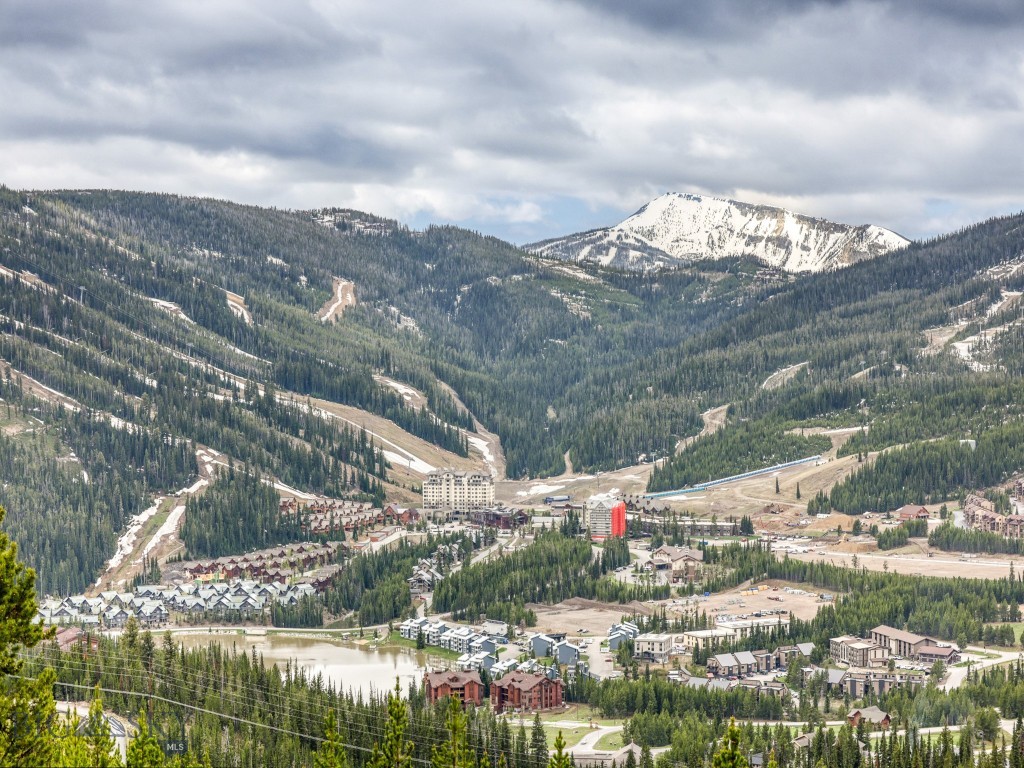 Hill Condos - Residential