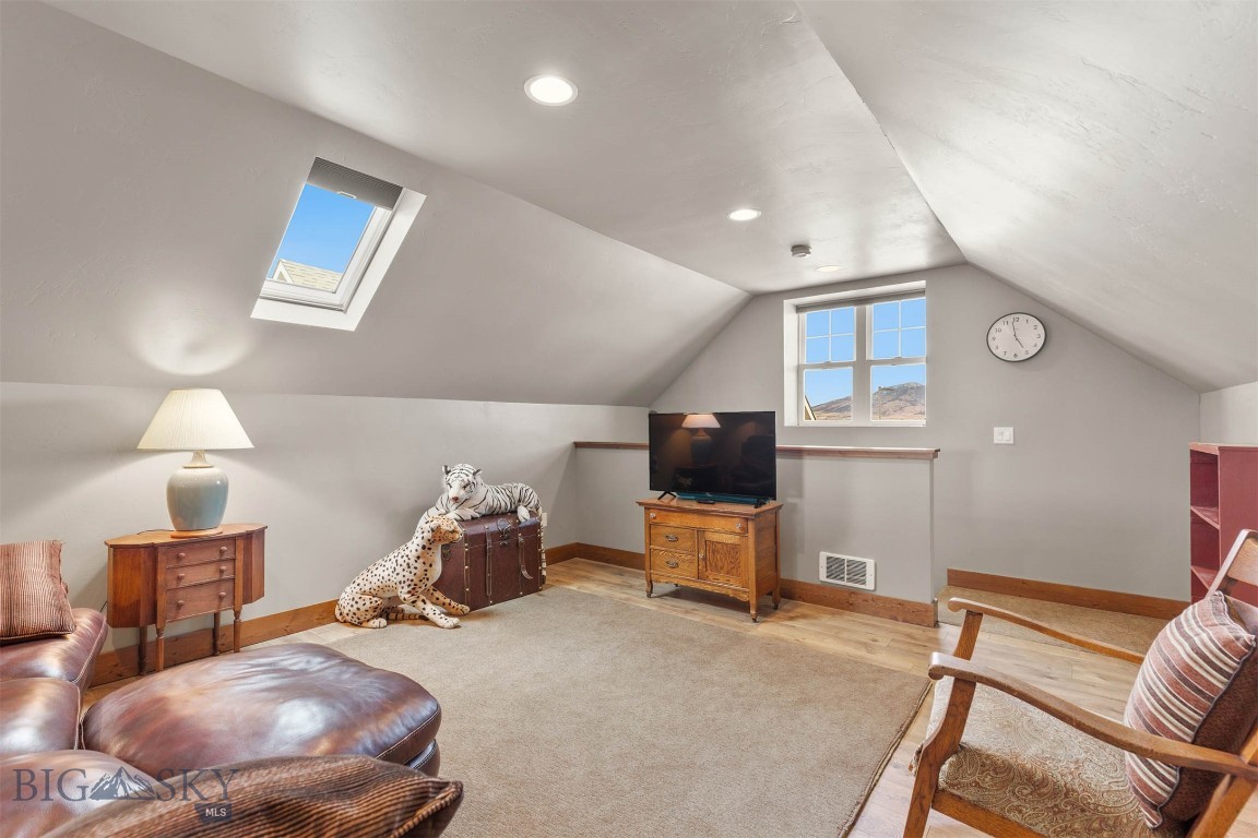 Ryen Glenn - Residential