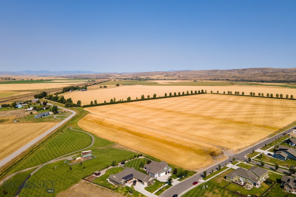 Pioneer Crossing - Residential