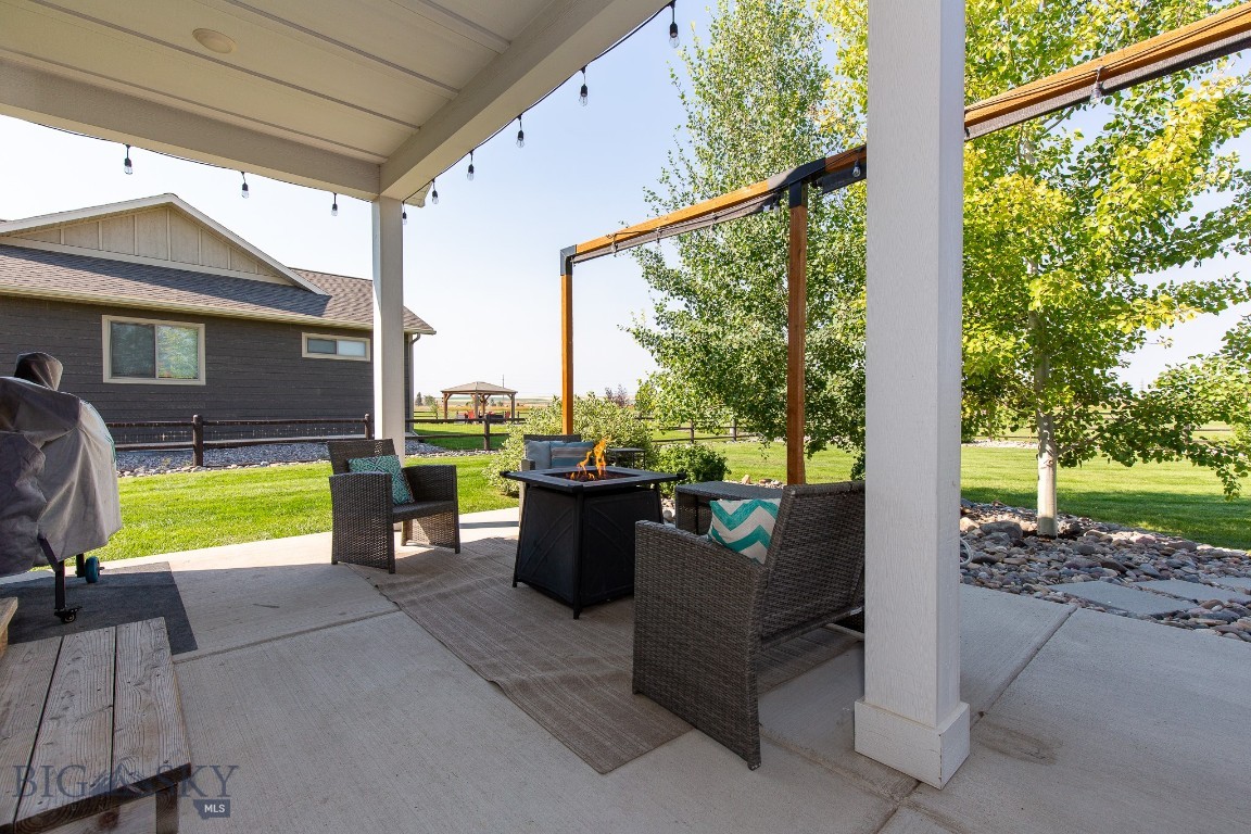 Pioneer Crossing - Residential