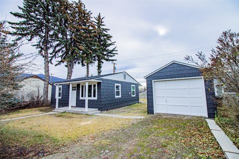 Photo of 2410 Walnut St, Butte, MT 59701 (MLS # 406898)