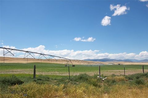 Photo of 650 Frying Pan Rd, Dillon, MT 59725 (MLS # 390131)