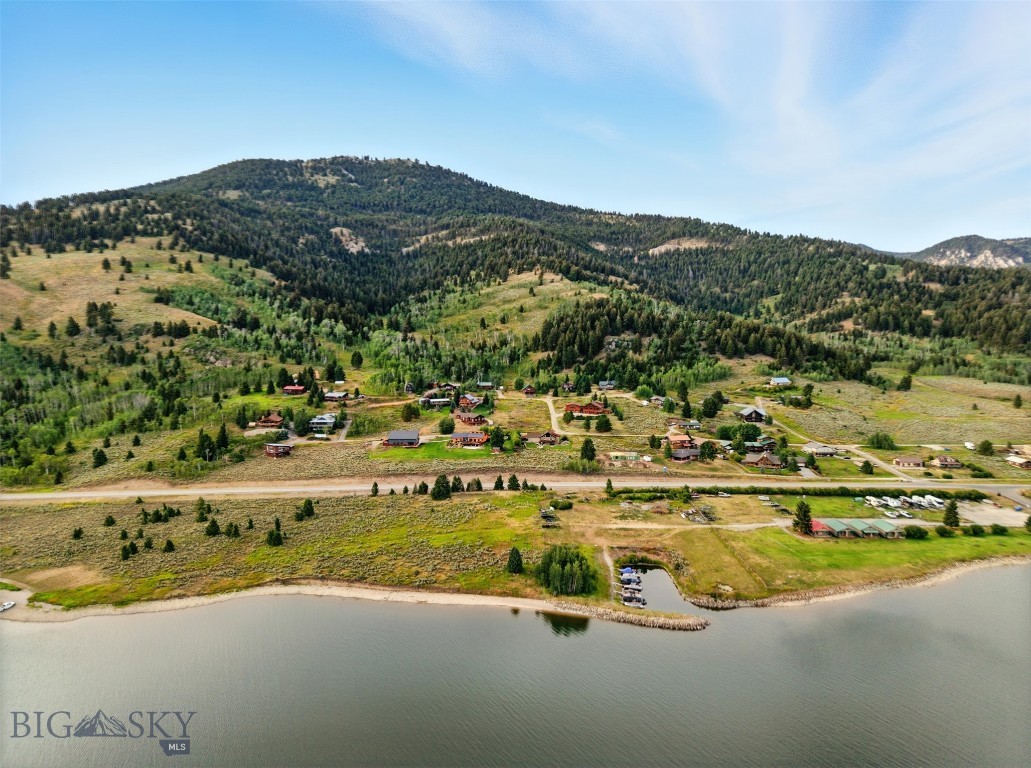 Yellowstone Holiday - Land