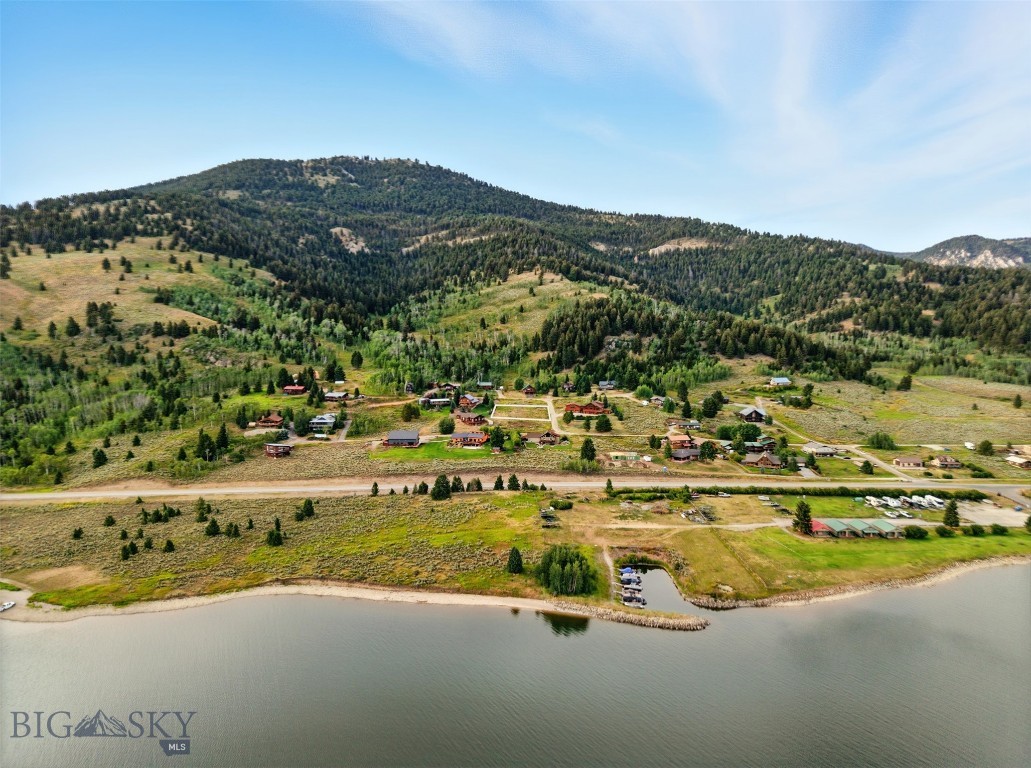 Yellowstone Holiday - Land