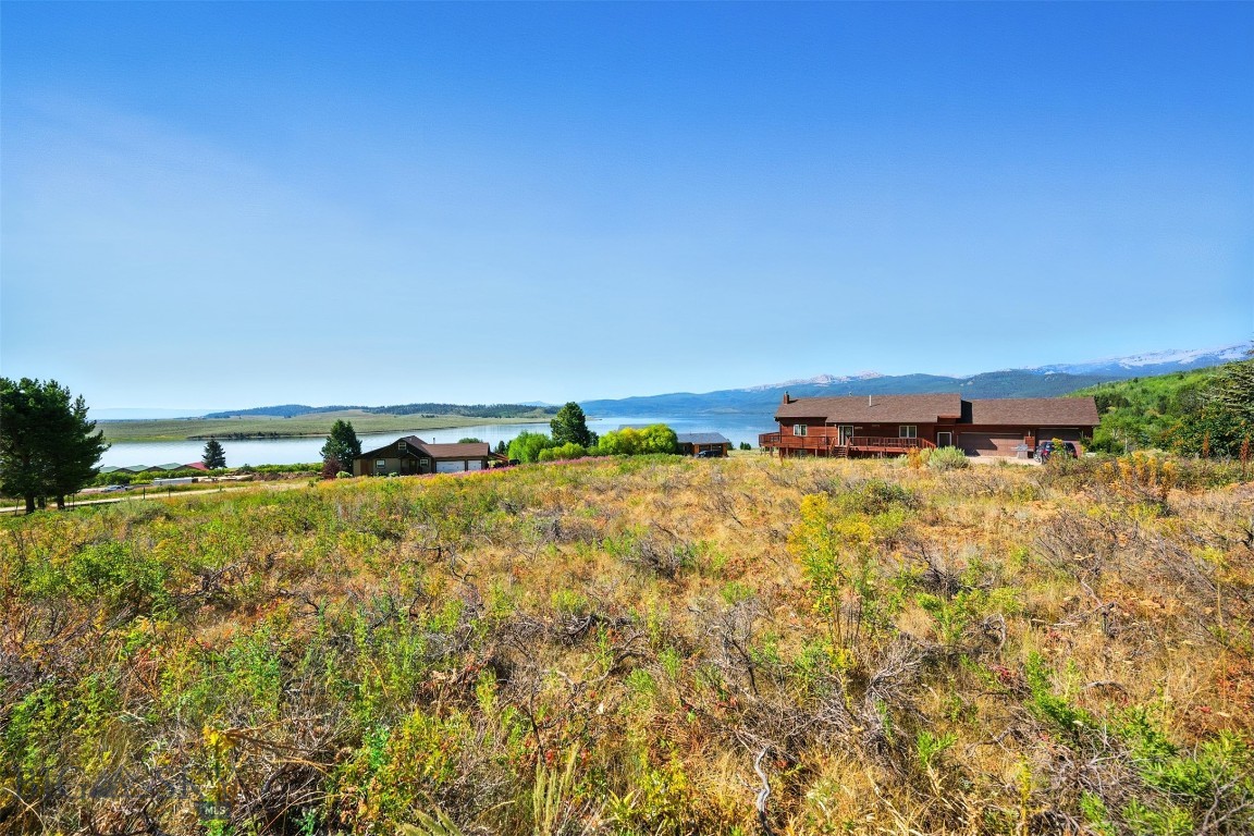 Yellowstone Holiday - Land
