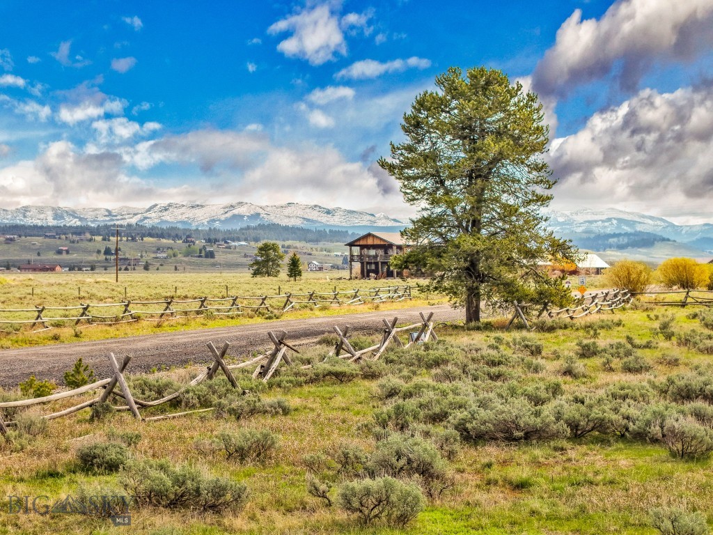 Grayling Arm Meadows - Land