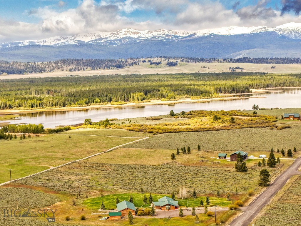 Grayling Arm Meadows - Land