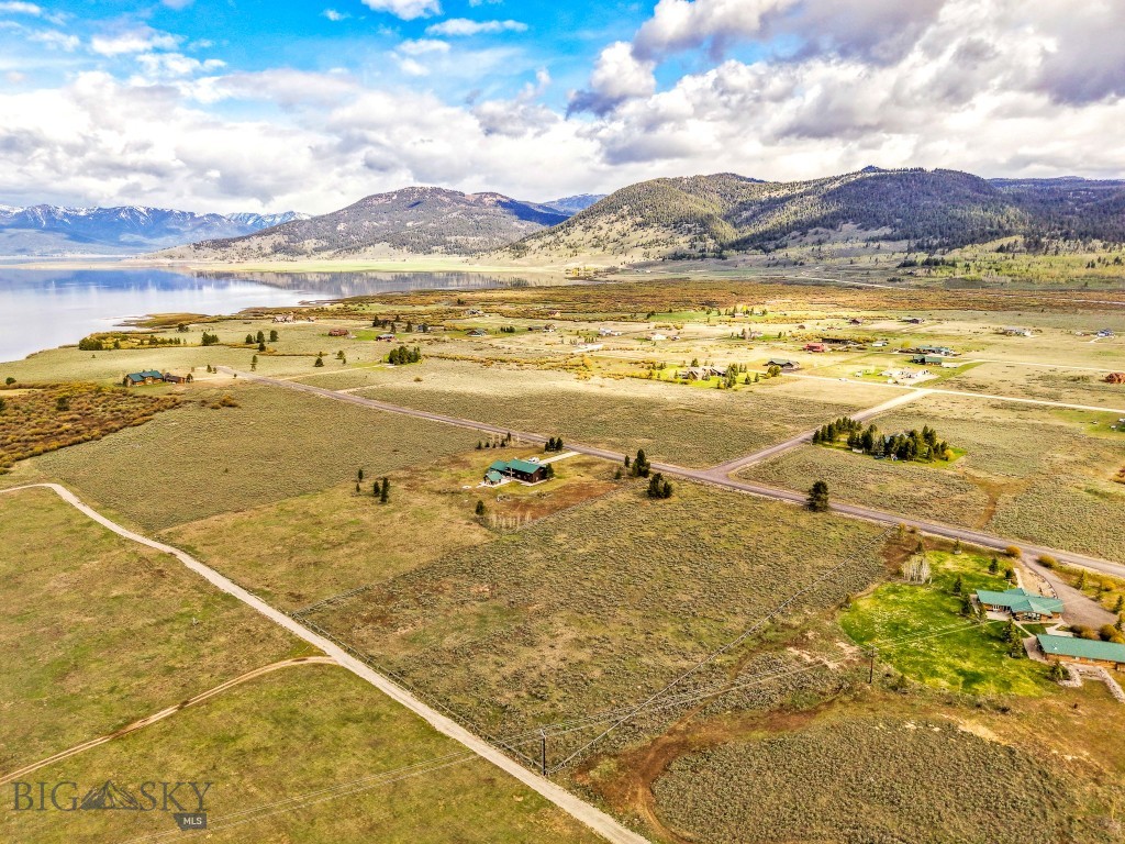 Grayling Arm Meadows - Land
