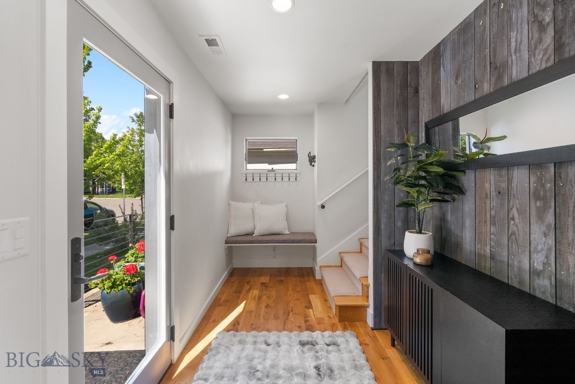 817 W Story Street