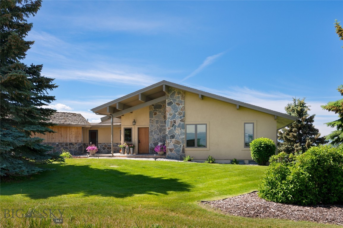 1520 Black Bull Trail