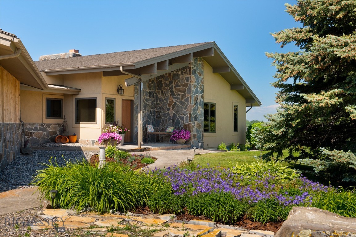 1520 Black Bull Trail