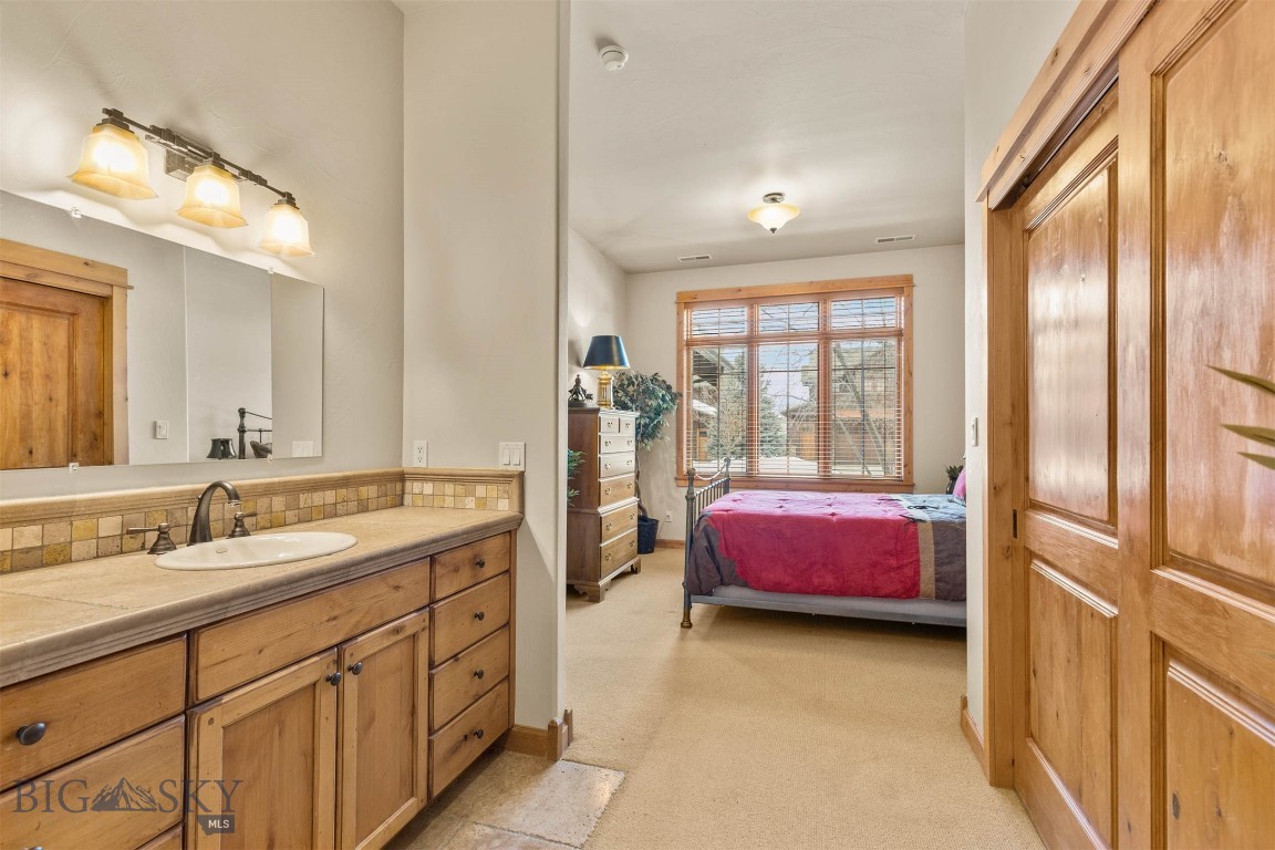 Bozeman, Montana 59715, United States, 2 Bedrooms Bedrooms, ,2 BathroomsBathrooms,Residential,Active,91037